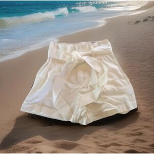NWT On 34th Women's SZ M Utility Shorts Washed White Belted Linen Cotton Preppy